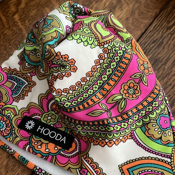 Hooda Beanie - Picture 3 of 3